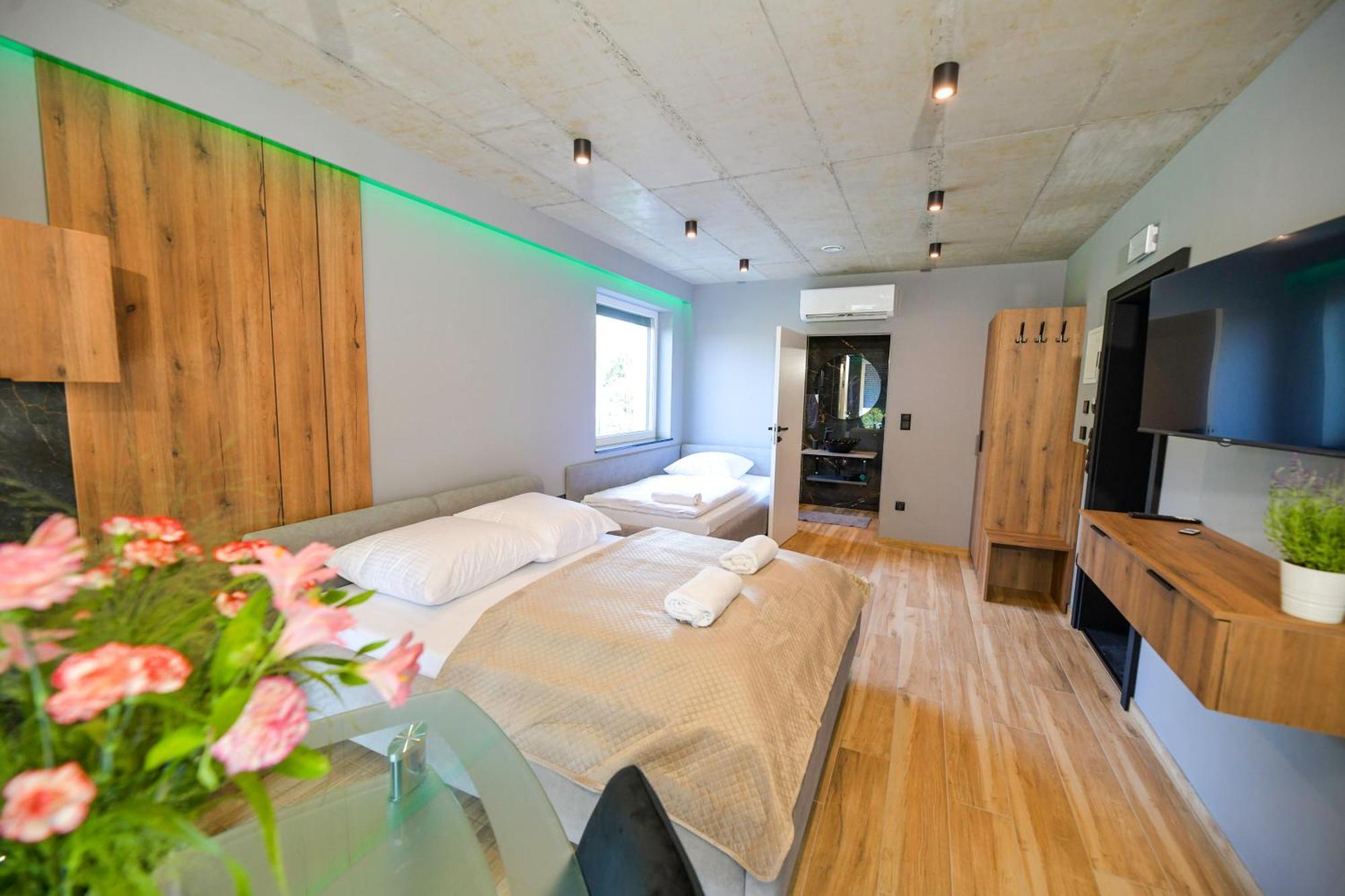 Apartamento Słoneczne Wzgórze Zator Exterior foto